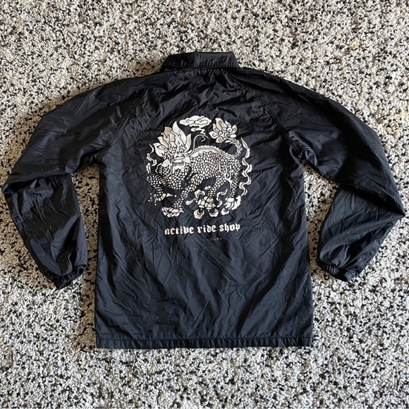 Active Ride Shop Other - Active Ride Shop Jacket Black White Dragon Graphic Snap Button Windbreaker Small